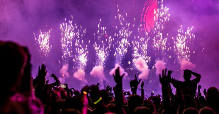 Festivals - Purple Fireworks Effect