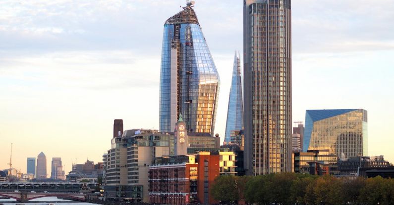 Themes - Modern Skyscrapers in London